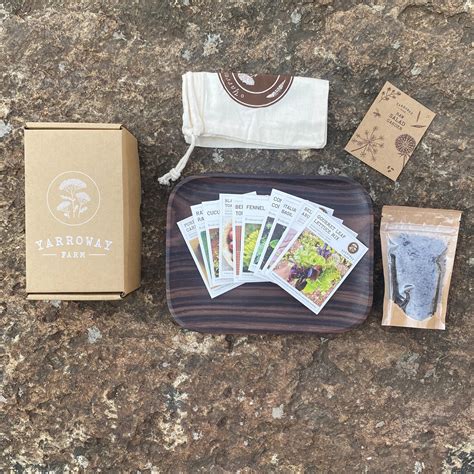 Raw Salad Garden – Yarroway Farm