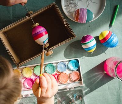 Ey Ei! Wir färben bunte Eier mit unserer DIY Ostereier Malmaschine