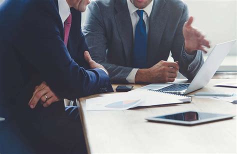 Accounting Assistant Job Description, Qualifications, and Outlook