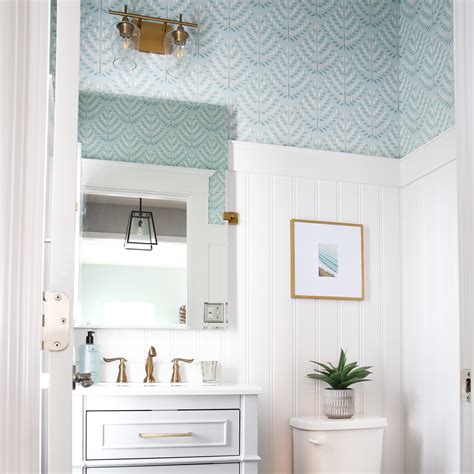 7+ Small Powder Room Ideas for a Beautifully Decorated Half Bath | Abby ...