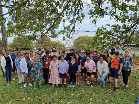 Cultural Day Trip to Minjerribah (North Stradbroke Island), Minjerribah ...