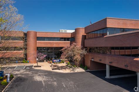 1 Mid Rivers Mall Dr, Saint Peters, MO 63376 - US Bank Building | LoopNet