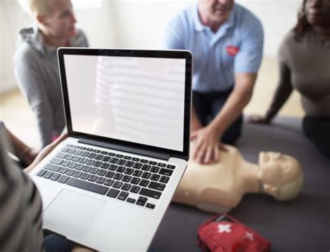 CPR Course Free 的图像结果