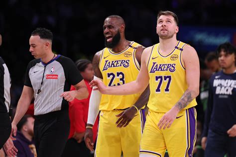 Lakers Trading for or Signing Center Reportedly Has 'Everyone' in NBA ...