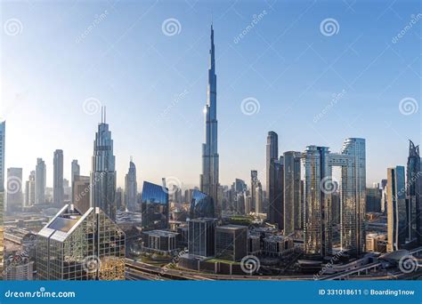 World-Class Building Top View 的图像结果