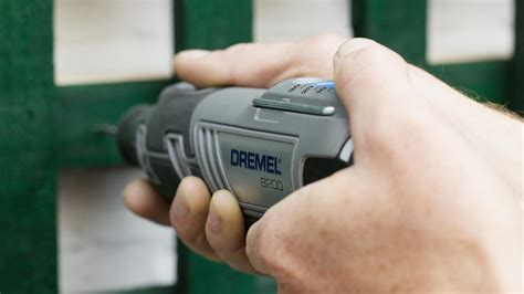 Cortar y montar un enrejado para el patio | Dremel