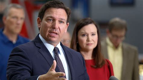 Covid News: Florida Sues U.S. Over Vaccine Mandate - The New York Times