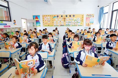 大亚湾发布中小学招生公告 今年新增公办小学学位1620个_惠州新闻网