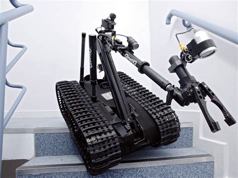 Military Robots Examples 的图像结果