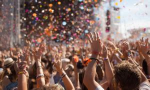 Image result for Fetch Data From an API Using JavaScript and Populate in HTML