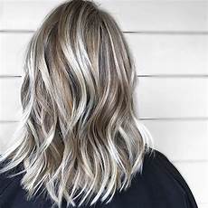 Medium Length Highlighted Hairstyles by 25 Exciting Medium Length Layered Haircuts Popular Haircuts Medium Length Highlighted Hairstyles