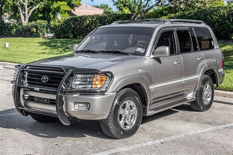 2002 Toyota Land Cruiser UZJ100 for sale on BaT Auctions - sold for $35,000 on October 30, 2021 ...