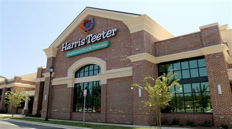 Three dead, including gunman, after Harris Teeter shooting - C-VILLE Weekly