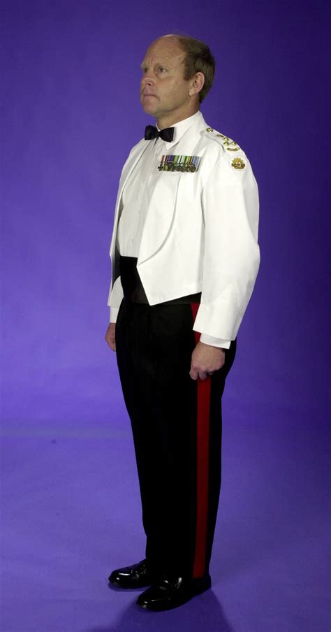 Mess Dress White Jacket (Společenská Uniforma) : Australia (AUS)