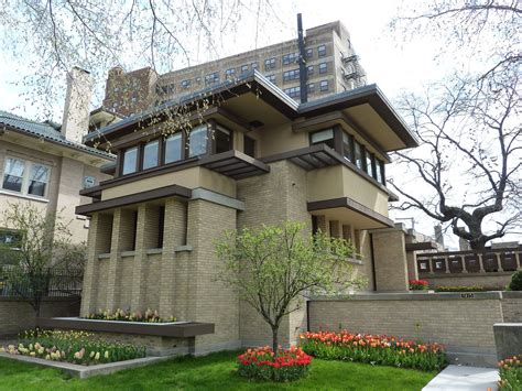 Emil Bach House - Prairie Style Mansion in Chicago