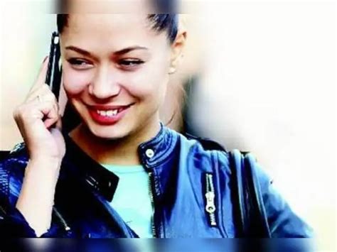 Budget 2017: Cellphone makers expect incentives for making in India ...