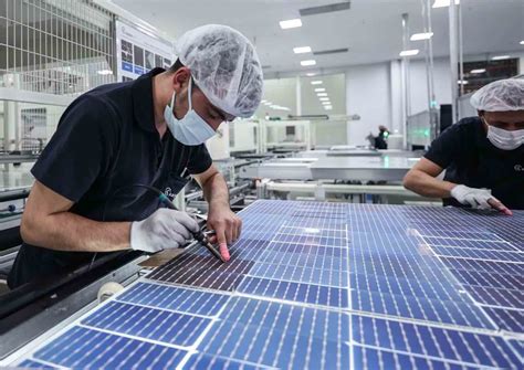 Making Solar Panels 的图像结果