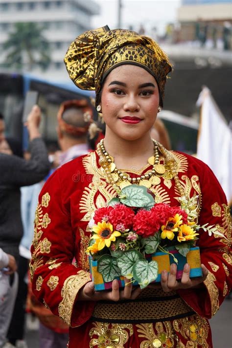 Indonesia Local People 的图像结果