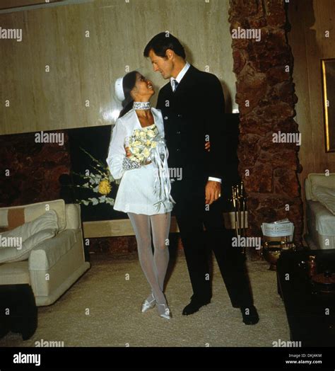 Feb. 7, 2000 - FRANCE NUYEN/ROBERT CULP WEDDING. JAY BERNSTEIN/(Credit ...