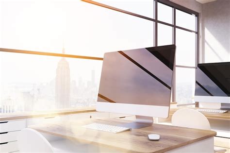 Computer Monitor Office Corporate 的图像结果