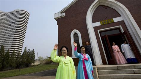 Roman Husarski: How North Koreans practice religion in the atheistic ...