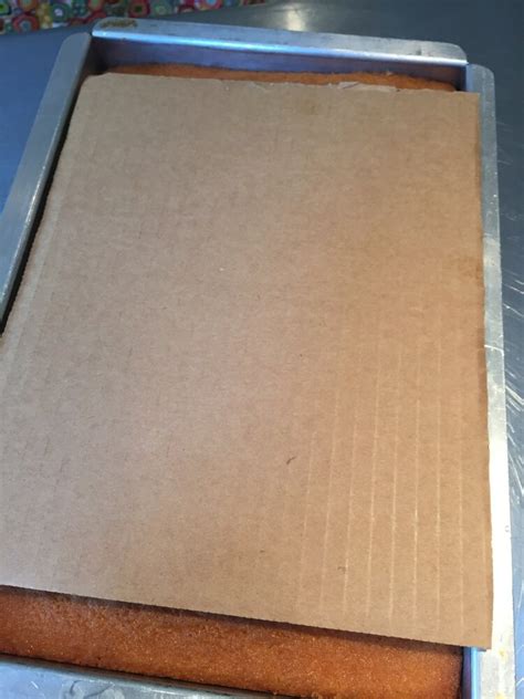 Stack of Book Cakes How To 的图像结果