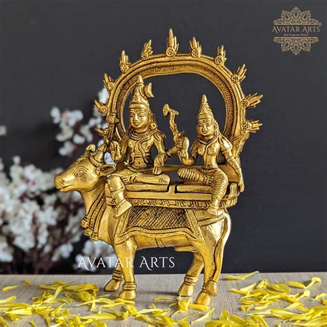 Nandi with Shiva and Parvati – Avatar Arts