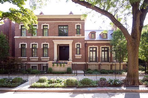 Federalist House Architecture