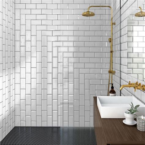 Subway Tile Shower Ideas - 19 Ways to Drench Your Shower in Style ...