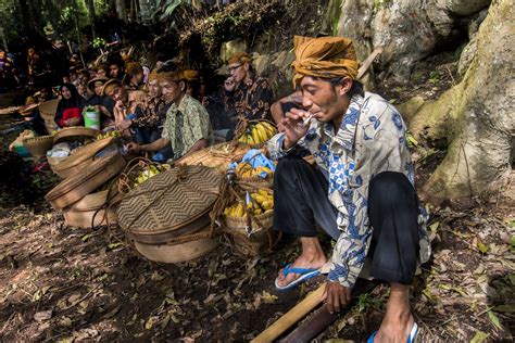 Menanti Pemerintah Berterimakasih Pada Rokok Kretek