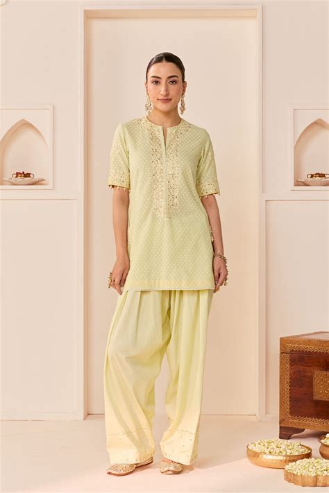 Sheetal Batra - Anaisha Mint Green Short Kurta Set - Elahe