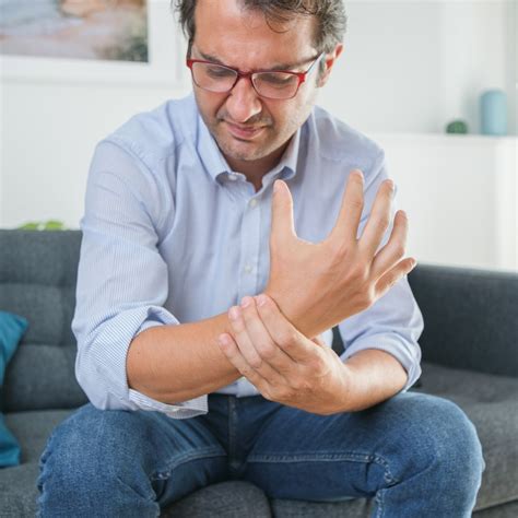 How To Treat Intense Wrist Pain at Gilda Pittman blog