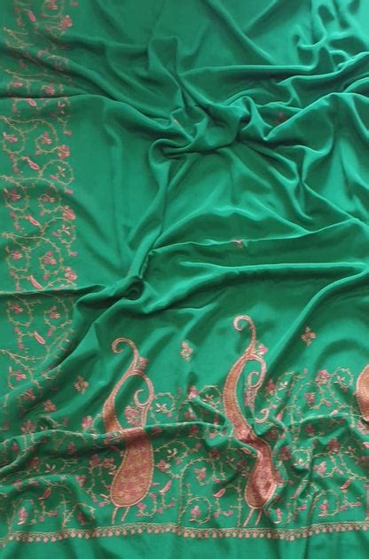 Green Embroidered Kashmiri Sozni Work Crepe Flower Design Saree ...