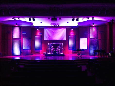 Church Stage Lighting 的图像结果
