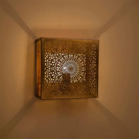 Buy HOMESAKE Metal Wall Lamp from Homesake at just INR 3000.0