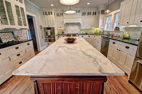 6 Modern Kitchen Islands With Granite Countertops
