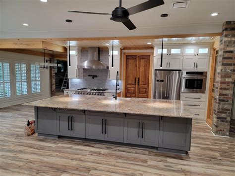 Thor Kitchen 24" Under Cabinet Range Hood in Stainless Steel (TRH2406 ...