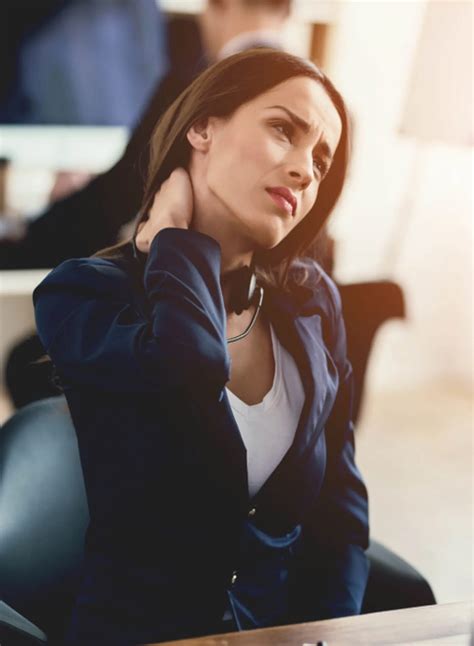 Neck Pain - Geoffrey Fong Osteopath Camberwell