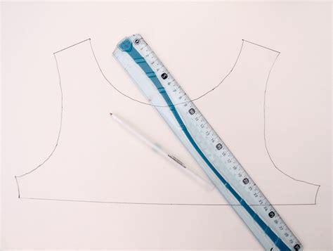 How to Make a Simple Dress Pattern 的图像结果