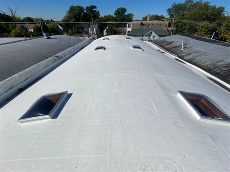 Commercial Roofing Materials 的图像结果
