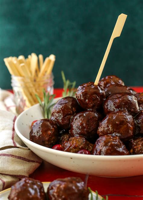 Cranberry BBQ Meatballs (5-Ingredient Cranberry BBQ Sauce)