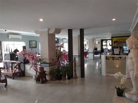 GAJA HOTEL (Pekanbaru, Riau Province) - Hotel Reviews & Photos ...