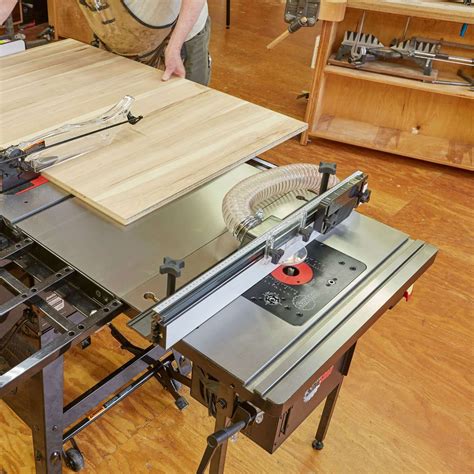 SawStop 27” In-Line Cast Iron Router Table - Manufacturing Equipment ...