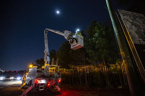 Lineman Jobs - ILLUMAGEAR