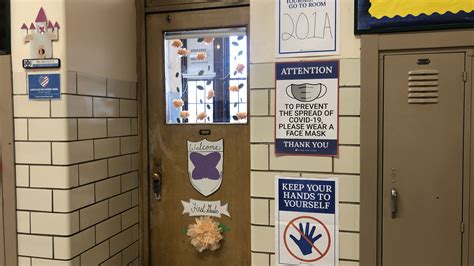 Some Chicago children return to classroom for the first time in almost ...