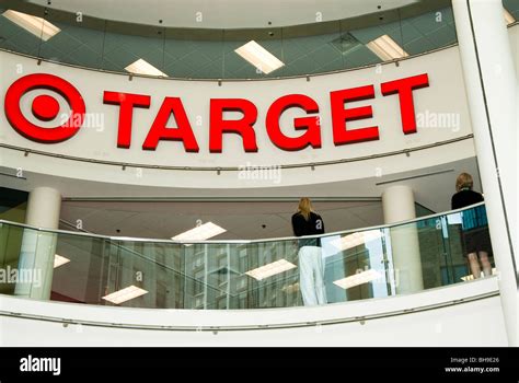 Small Target Store 的图像结果