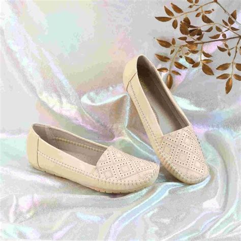Buy Ballerinas for Women Online at 30% Off in India
