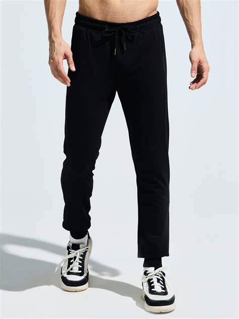 Modern Men's Cut & Sew Joggers with Secure Zipper Pocket – Domin8
