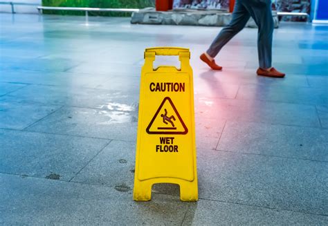 Valparaiso Slip and Fall Lawyers - Lerner and Rowe Injury Attorneys