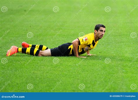 Borussia Dortmund Henrikh Mkhitaryan Redaktionelles Stockbild - Bild ...